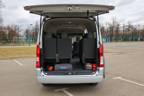 Image Toyota Hiace 9/12 мест19