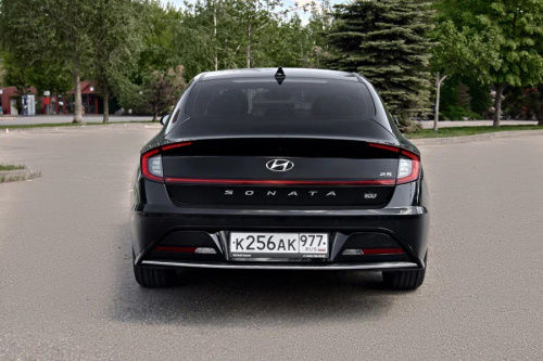 Image Hyundai Sonata с водителем6