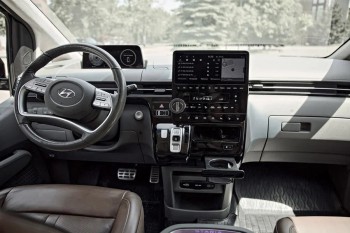 Hyundai Staria с водителем, фото 11
