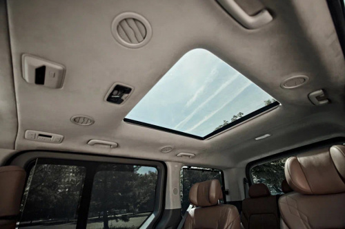 Image Hyundai Staria с водителем17