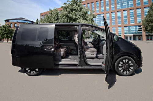 Image Hyundai Staria с водителем9