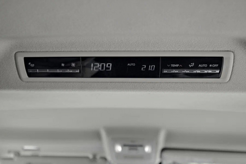 Image Toyota Hiace 5 мест VIP21