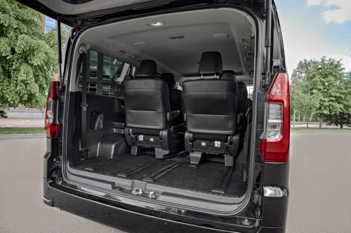 Image Toyota Hiace 5 мест VIP26