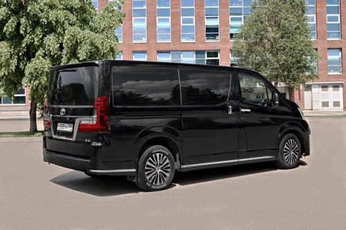 Image Toyota Hiace 5 мест VIP8