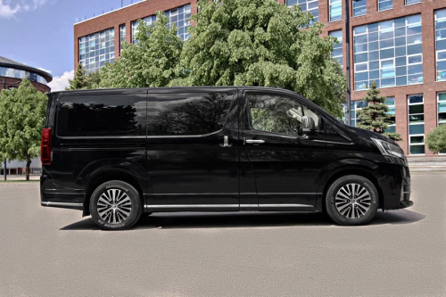 Image Toyota Hiace 5 мест VIP9